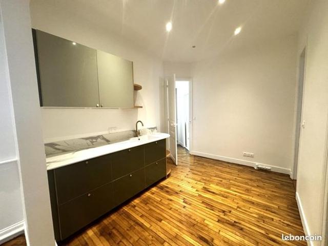 Appartement vente à Paris, Île-de-France