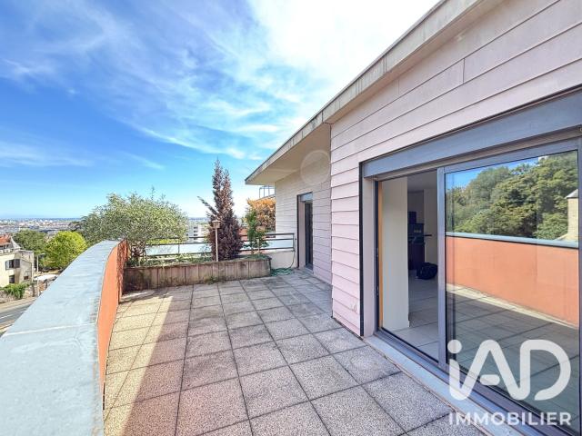 Appartement vente à Conseil de quartier Colline des funiculaires, Lyon