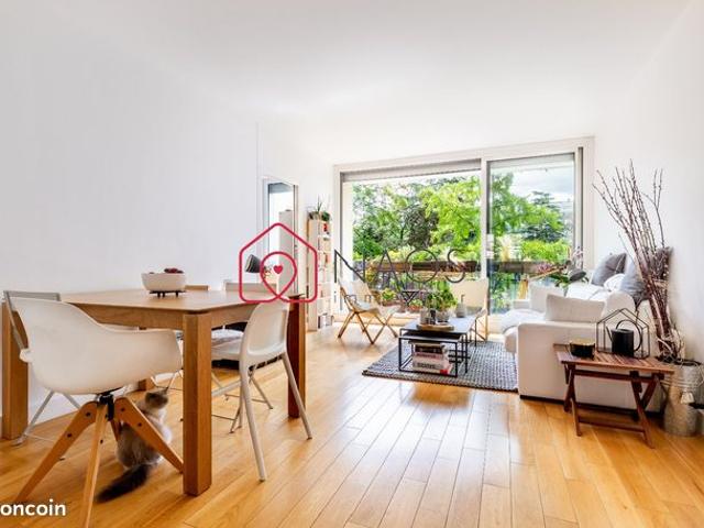 Appartement vente à Suresnes, Quartier Écluse-Belvédère