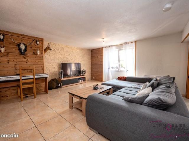 Appartement vente à Pontarlier, Labergement-sainte-marie