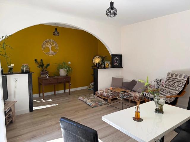 Appartement vente à Ligue, Firmi