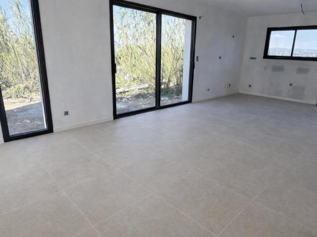 Maison vente à Nîmes, Langlade