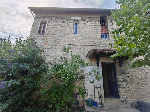 Appartement vente à Cour St Sauveur, Nevers