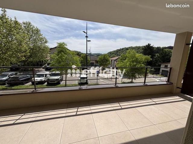 Appartement vente à La Tour-du-Pin, Bonnefamille