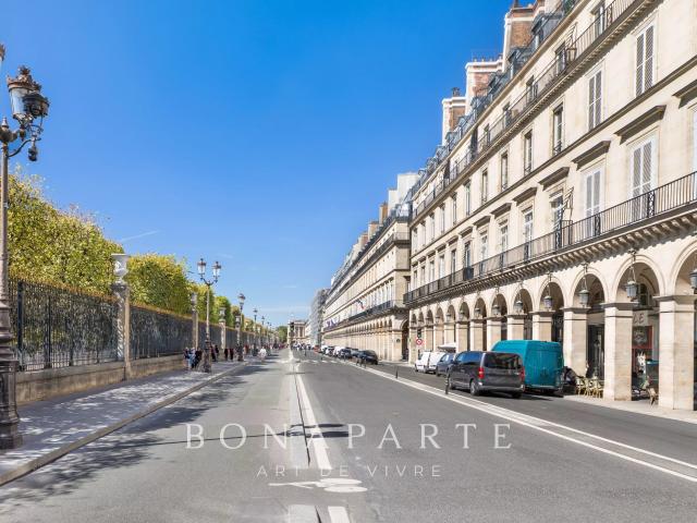 Appartement vente à Paris 1er Arrondissement, Paris