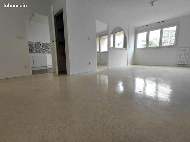 Appartement vente à La Tour-du-Pin, Bourgoin-jallieu