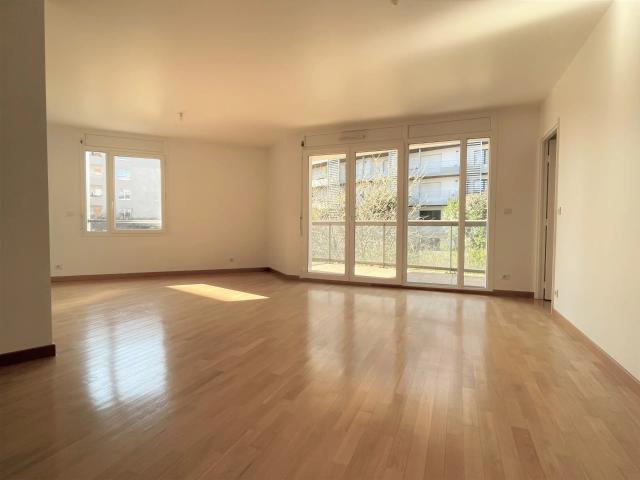 Appartement vente à Quartier Les Hauts d'Issy / Les Epinettes / Le Fort, Issy-les-Moulineaux