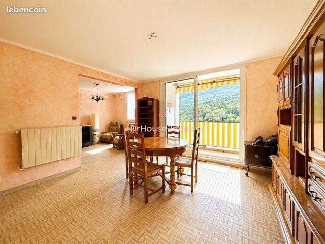 Appartement vente à Carros, Alpes-Maritimes