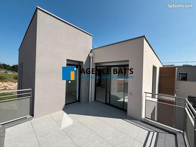 Appartement vente à Saint-Étienne, Saint-genest-lerpt