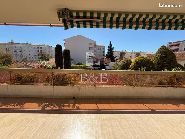 Appartement vente à Arrondissement de Draguignan, Saint-raphaël