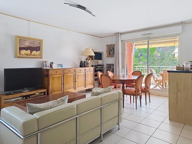 Appartement vente à Arrondissement de Draguignan, Saint-raphaël