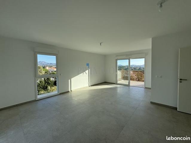 Appartement vente à Arrondissement de Draguignan, Fréjus