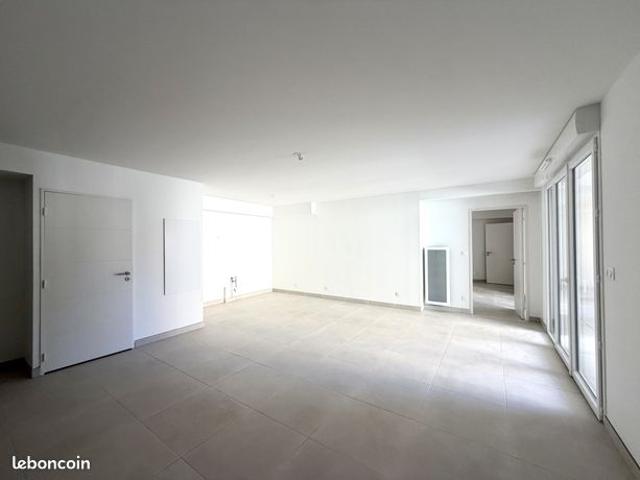 Appartement vente à Arrondissement de Toulon, La Crau