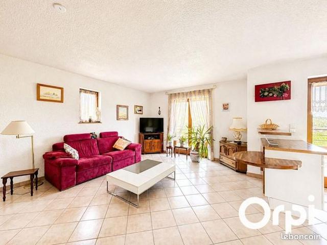 Appartement vente à Saint-Julien-en-Genevois, Cranves-sales