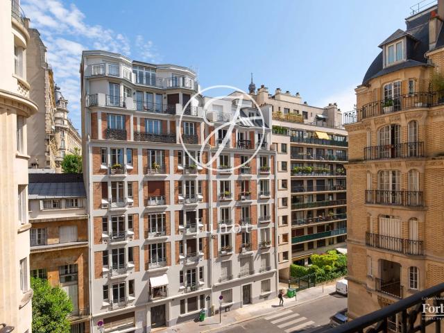 Appartement vente à Paris, Île-de-France