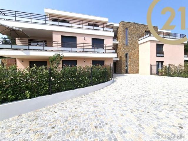 Appartement vente à Arrondissement de Draguignan, Saint-raphaël