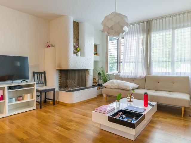 Apartment mieten in Einigen, Zürich