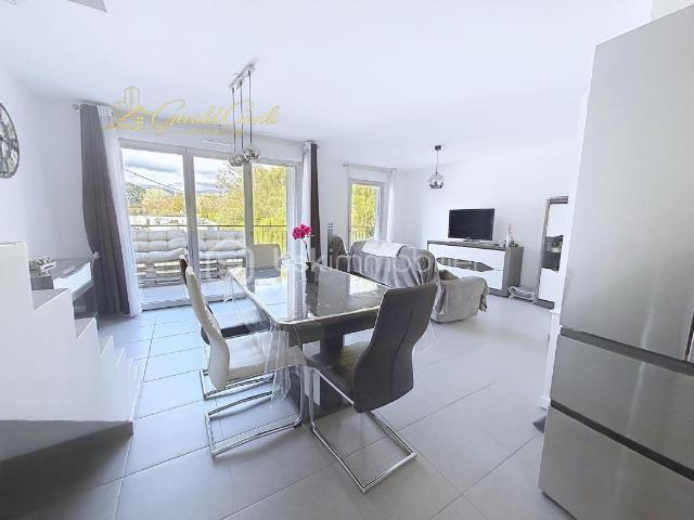 Duplex vente à Grasse, Auribeau-sur-siagne