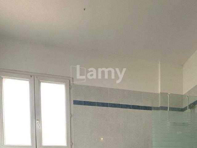 Appartement location à Lotissement la Cabassude, Trets