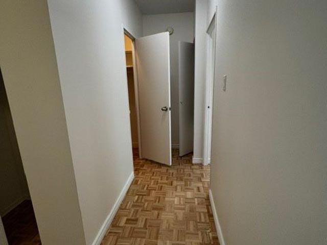 Apartment for rent in Côte-des-Neiges–Notre-Dame-de-Grâce, Montréal