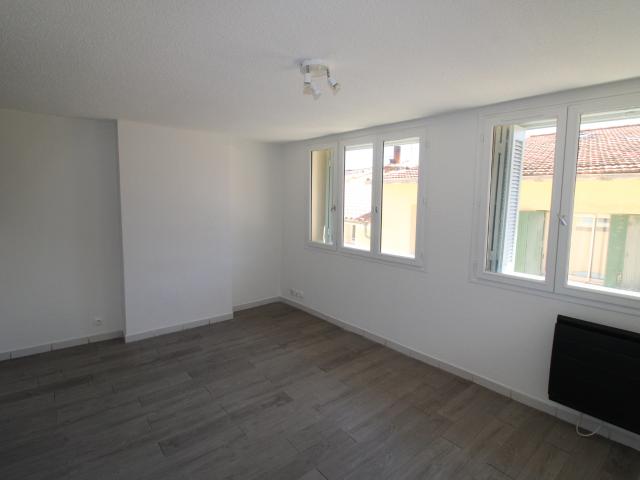 Appartement location à Arrondissement de Toulon, Hyères
