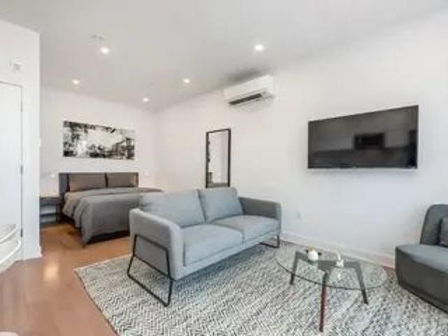 Apartment for rent in Le Plateau-Mont-Royal, Montréal