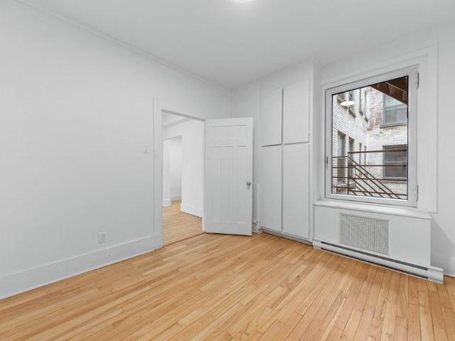 Apartment for rent in Côte-des-Neiges–Notre-Dame-de-Grâce, Montréal