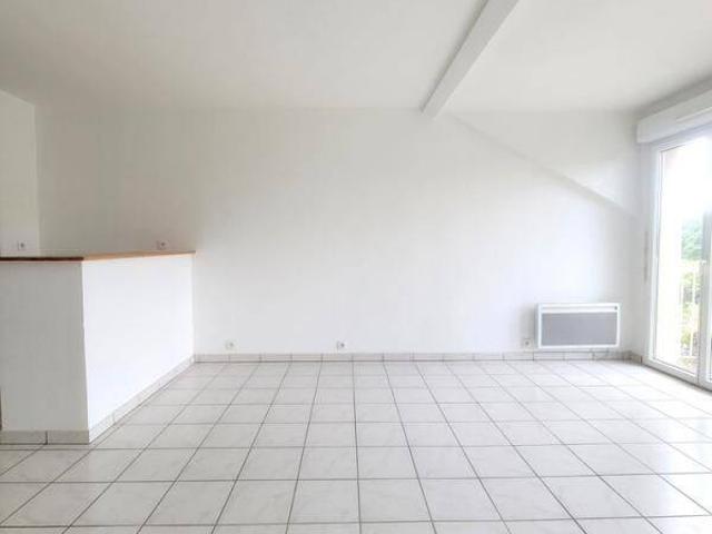 Appartement location à Loriais, Guignen