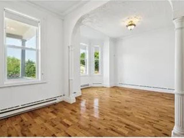 Apartment for rent in Saint-Polycarpe, Montérégie