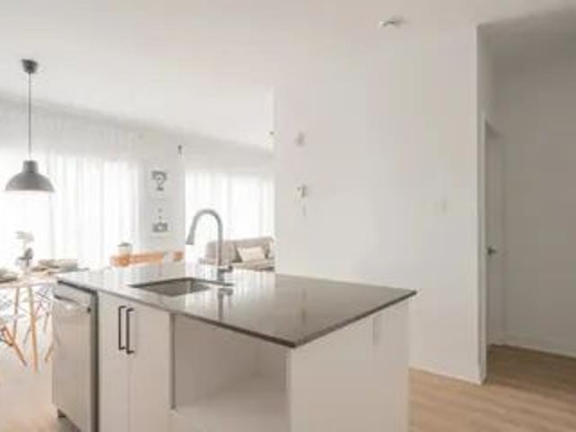 Apartment for rent in Saint-Michel, Montréal