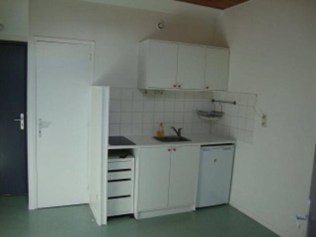 Studio location à Quartier Centre Ville, Reims