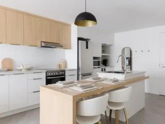 Apartment for rent in Chomedey, Quebec