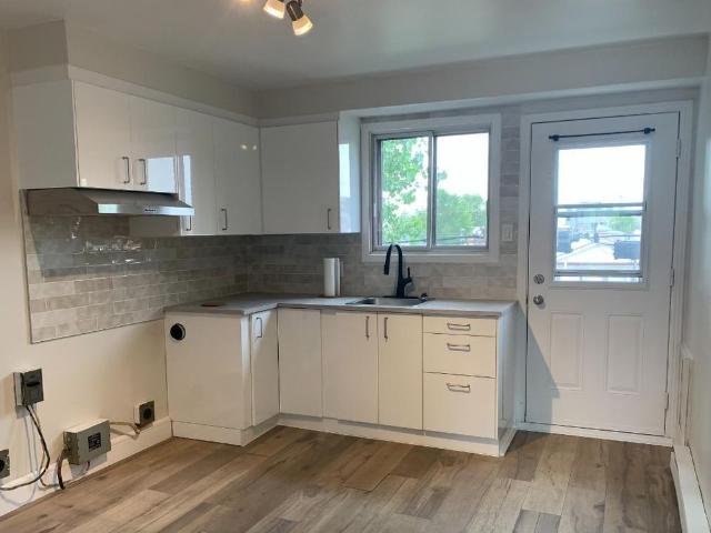 Apartment for rent in Pont-viau, Quebec
