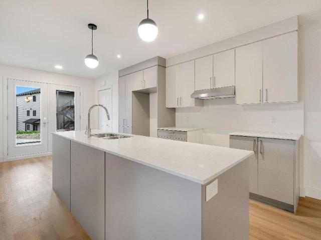 Apartment for rent in Le Haut-saint-françois, Quebec