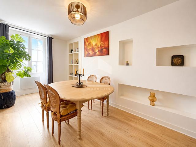 Appartement vente à Parking Place du Martroi, Orléans