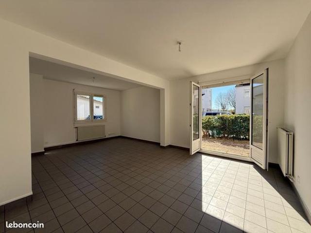 Appartement vente à Montbrison, Bonson