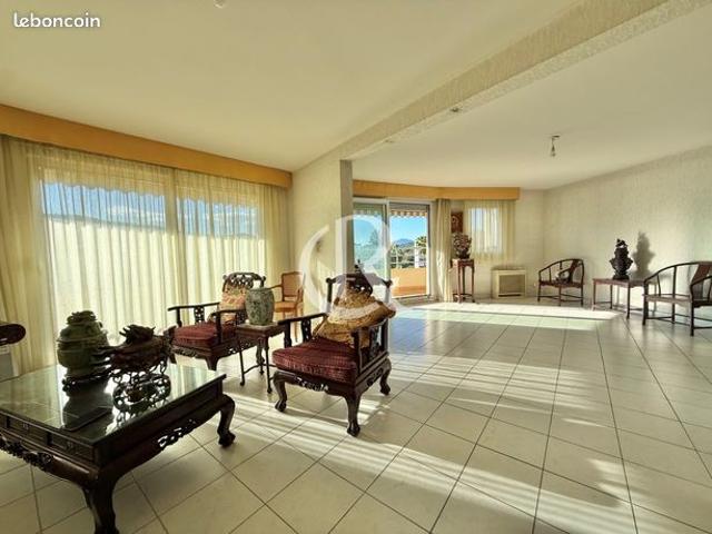 Appartement vente à Arrondissement de Toulon, Hyères