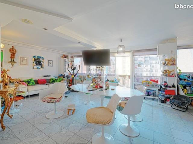 Appartement vente à Paris, Île-de-France