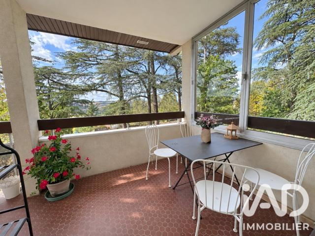 Appartement vente à Saint-Priest-en-Jarez, Loire