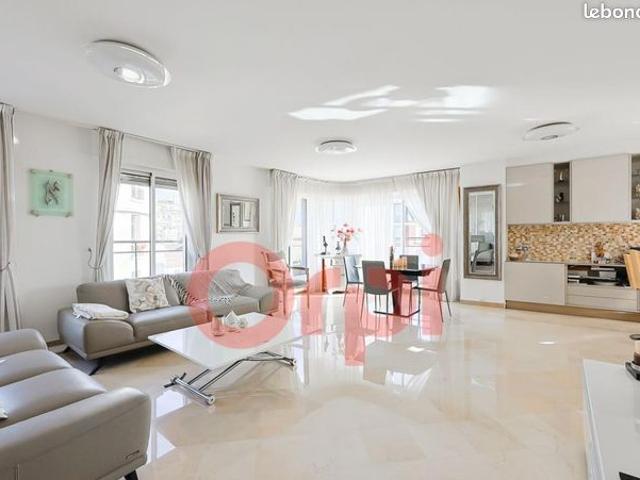 Appartement vente à Paris, Île-de-France