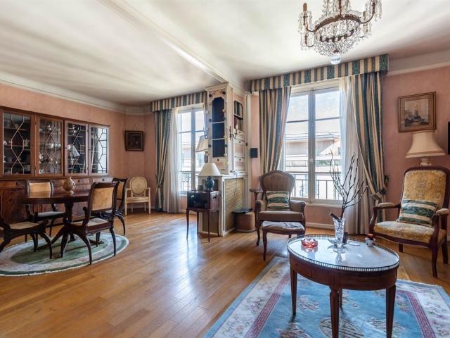 Appartement vente à Quartier Cœur de Ville, Courbevoie