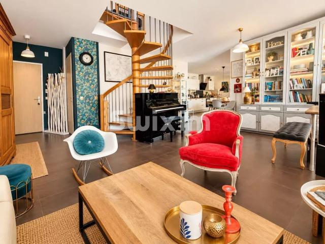 Appartement vente à Cessy, Ain