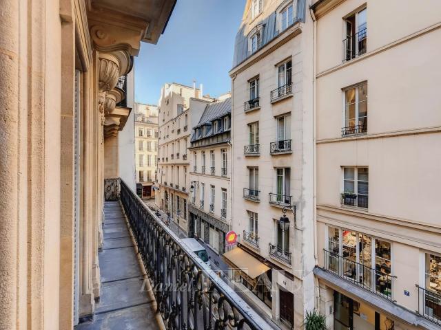 Appartement vente à Paris 1er Arrondissement, Paris