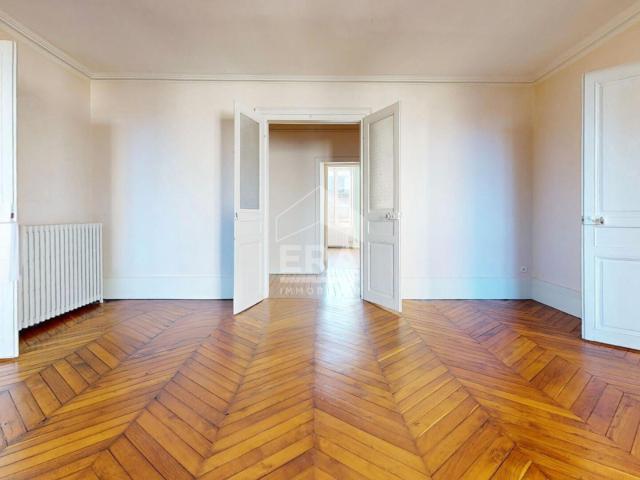 Appartement vente à Cour St Sauveur, Nevers
