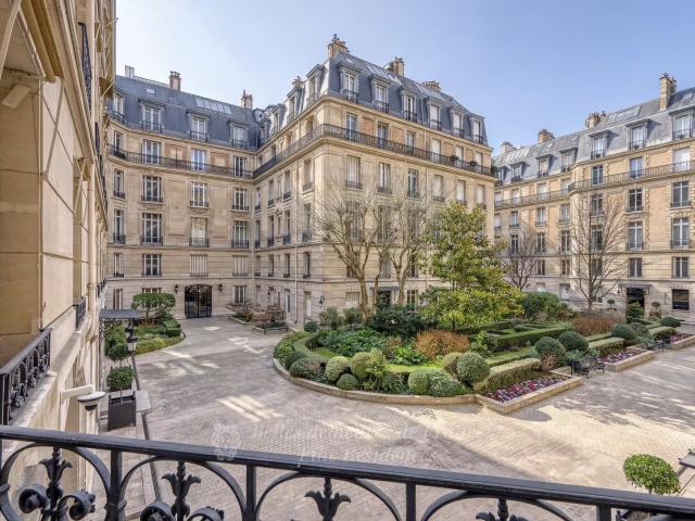 Appartement vente à Paris 8e Arrondissement, Paris