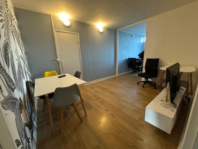 Appartement vente à Résidence de l'Orangerie, Évry-Courcouronnes