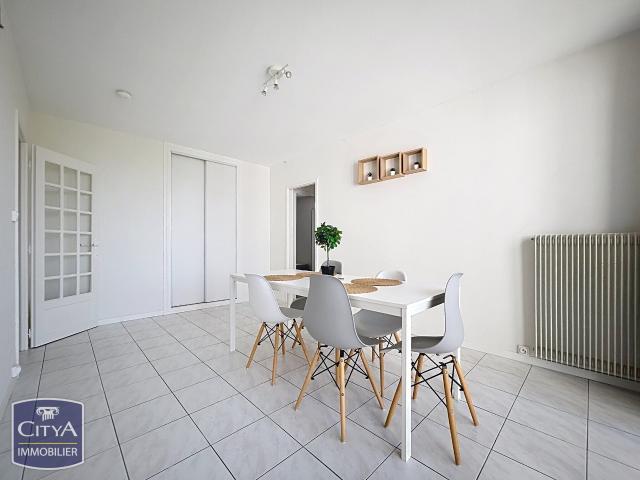 Appartement vente à Cité Emile Zola, Orléans