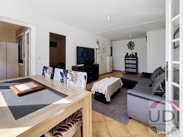 Appartement vente à Corbeil-Essonnes, Essonne