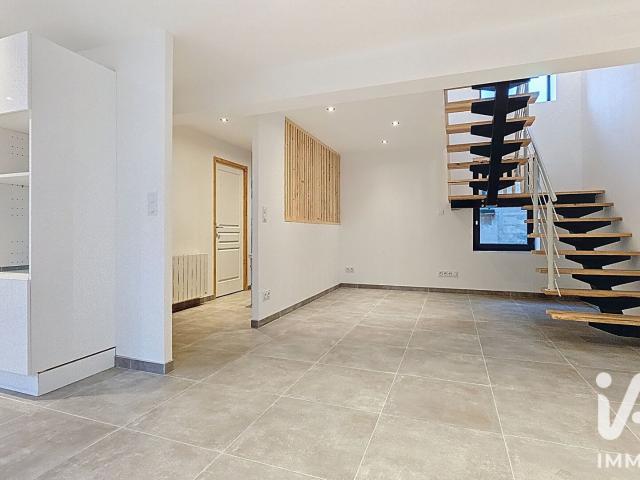 Appartement location à Saint-Étienne, Saint-julien-molin-molette