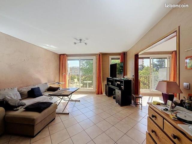 Appartement vente à Privas, Saint-priest
